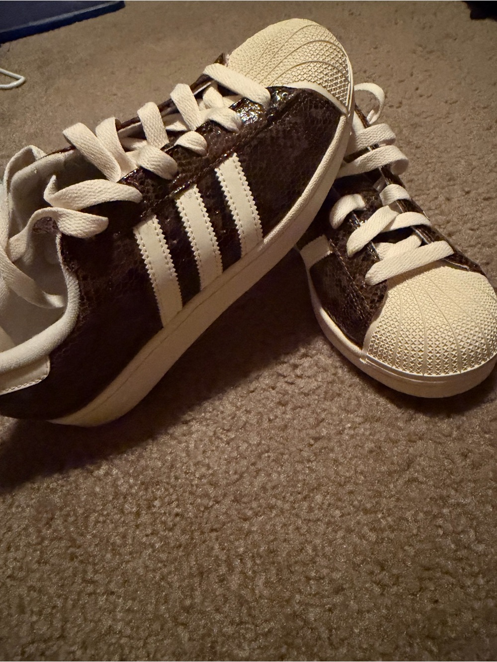 adidas Shell Toe Sneakers woman’s size 7.5